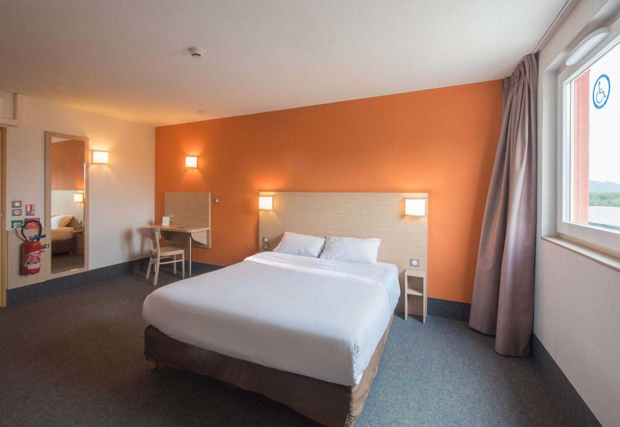 B&B Hotel Gap Bagian luar foto