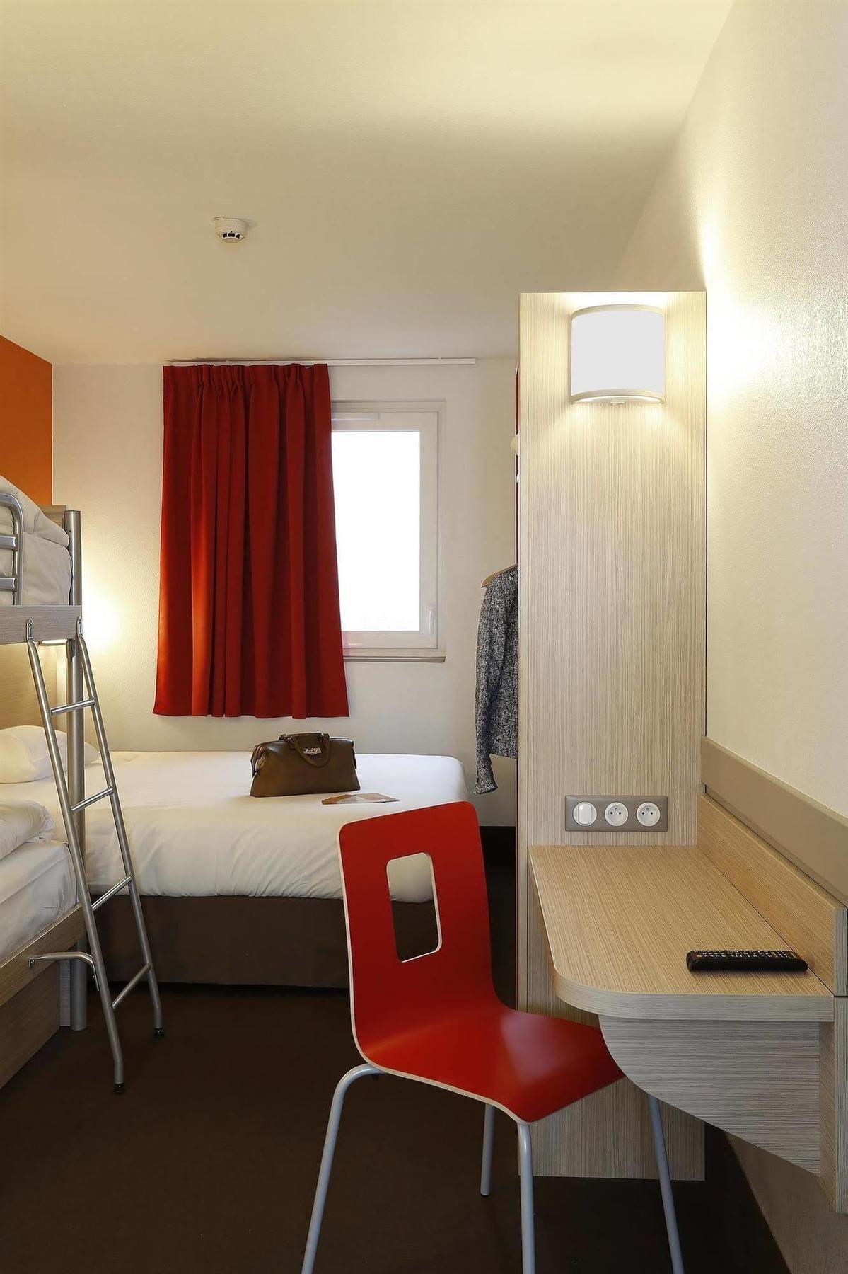 B&B Hotel Gap Bagian luar foto