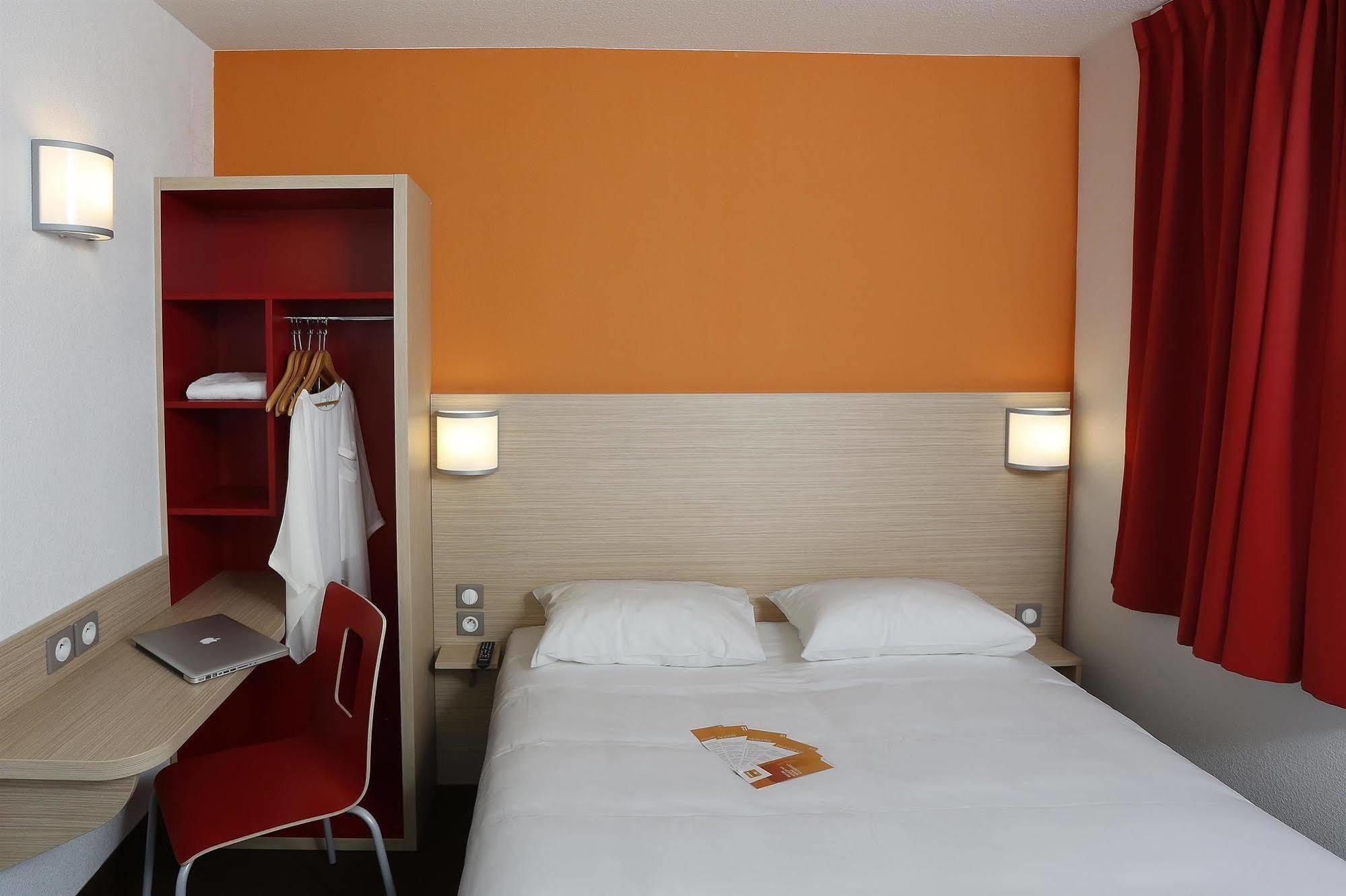 B&B Hotel Gap Bagian luar foto